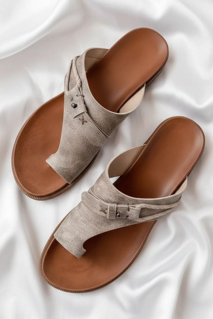 Cushioned unisex trail sandals designed for active comfort, durable and supportive for various activities.