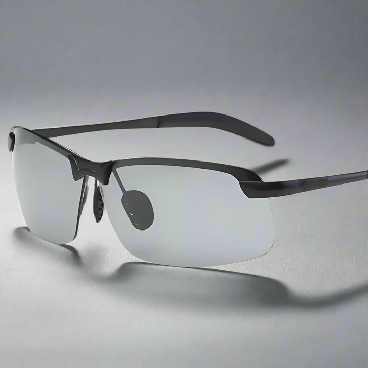 Unisex polarized photochromic sports sunglasses, UV400 protection for cycling, running & fishing.