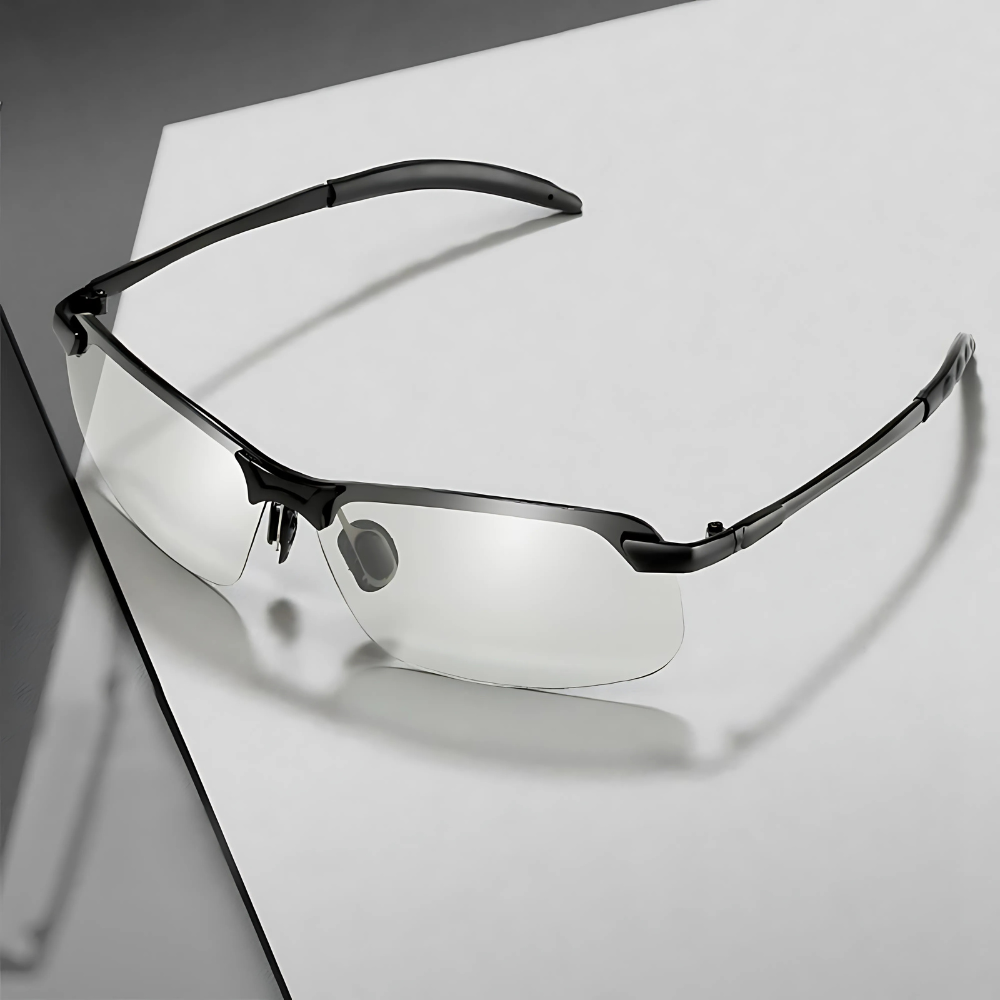 Polarized photochromic fishing eyewear, unisex lightweight sports sunglasses with UV400 for glare reduction.