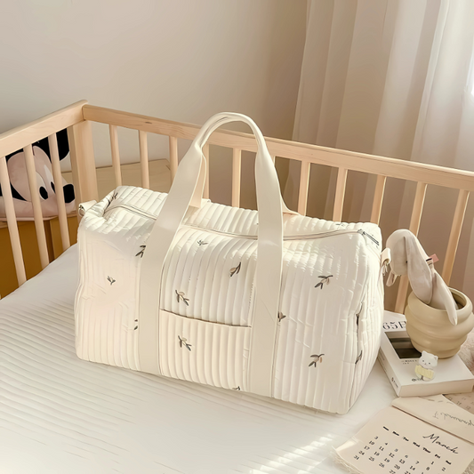 Unisex quilted diaper bag, spacious for parents on-the-go with baby essentials