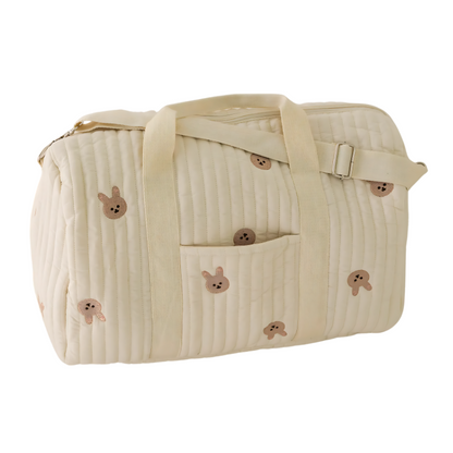 Comfortable unisex quilted diaper bag, ideal for stylish and practical parenting