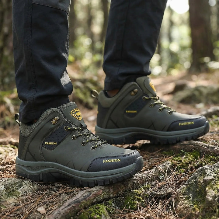 Unisex retro ankle hiking boots for all-terrain adventure, classic style outdoor footwear.