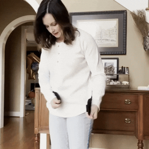 Adjustable compression belt aiding sciatica, SI joint, & lower back pain relief.