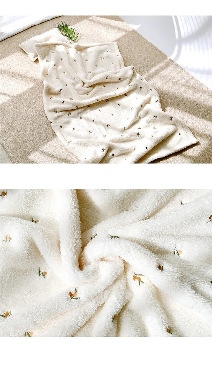 Warm & soft unisex fleece blanket, an essential for baby's crib or stroller in any season.