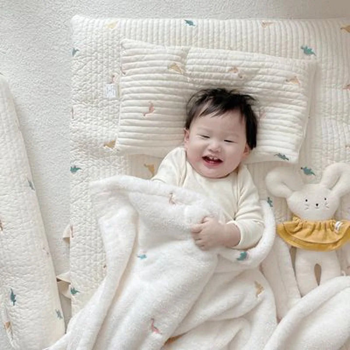 Unisex all-seasons fleece baby blanket, an ideal baby shower gift for new parents.