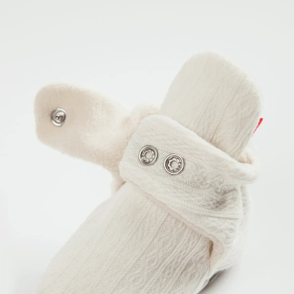 Soft fluff baby booties, unisex, hook and loop, anti-slip, cozy and warm for infant early steps.