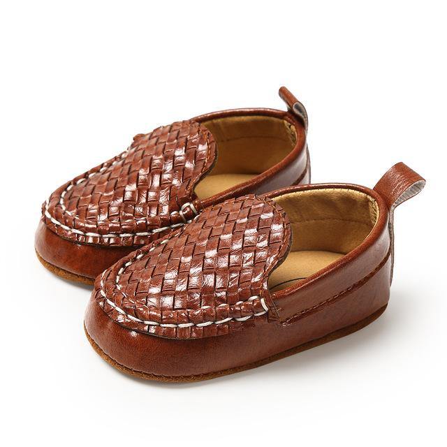 Adorable baby moccasin boots in soft leather, perfect unisex first walking shoes for toddlers