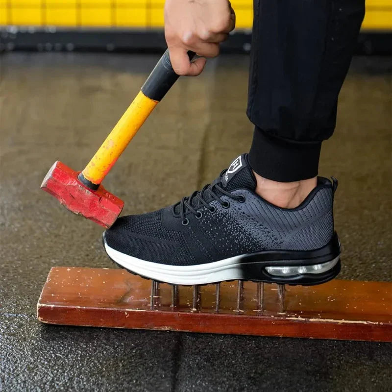 Unisex industrial safety shoes featuring steel toe & air cushioning for outdoor work & protection.