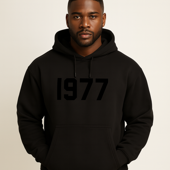 Unisex retro 1977 print streetwear pullover with raglan sleeves, ideal for comfortable casual wear.