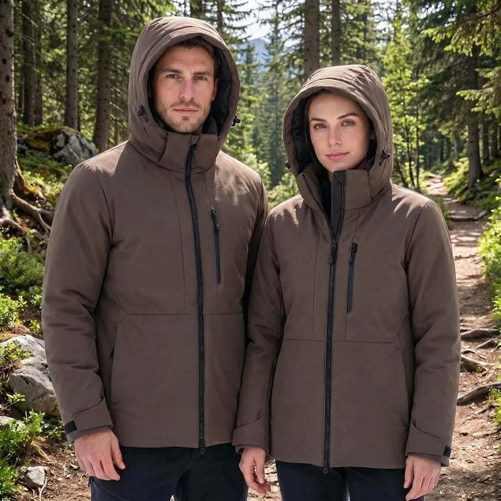 Durable unisex thermal windbreaker for skiing & snowboarding, providing ultimate cold weather protection.