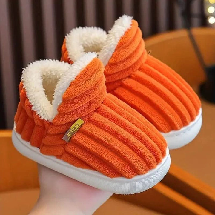 Essential thermal footwear: unisex cozy house slippers for ultimate winter comfort.