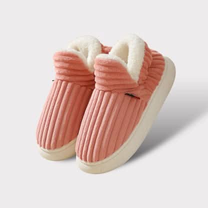 Cozy unisex house slippers, thermal warmth for ultimate indoor winter comfort.