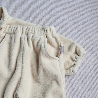 Versatile gray fleece hoodie and pants for toddlers, easy-care infant apparel