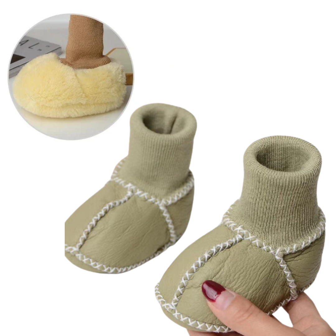 Pair of unisex baby slippers, anti-slip and warm, ideal cotton blend infant shoes
