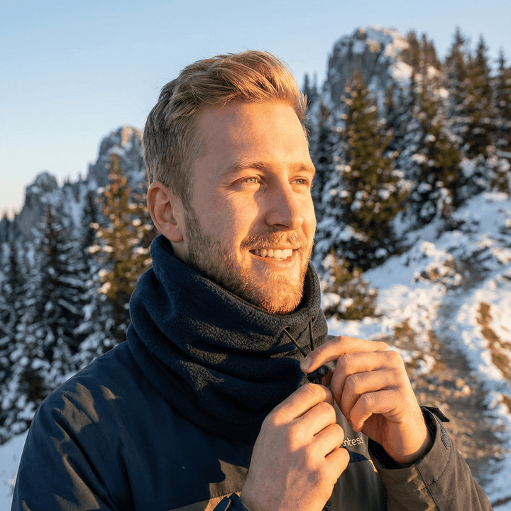 Unisex windproof neck warmer for cold weather activities. Thermal winter accessory & neck gaiter.