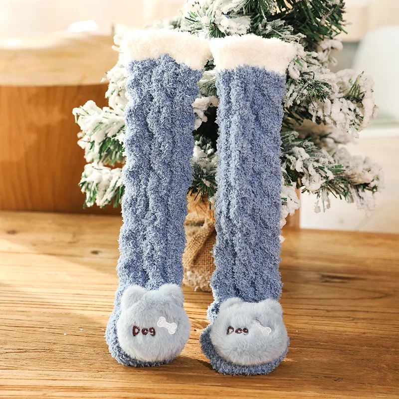 Anti-slip warm baby socks, essential baby clothing for comfort and safety indoors.