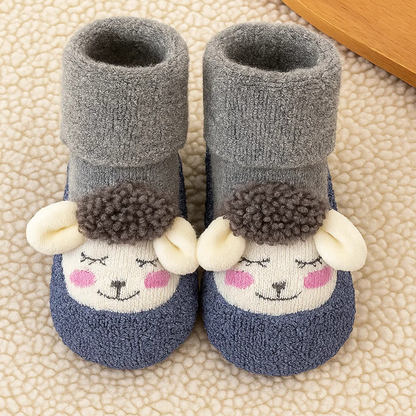 Unisex kids' anti-slip socks in a cozy design, perfect for keeping little feet warm