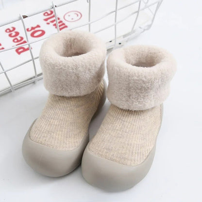 Kids' warm anti-slip cotton socks for boys and girls, comfortable and durable footwear