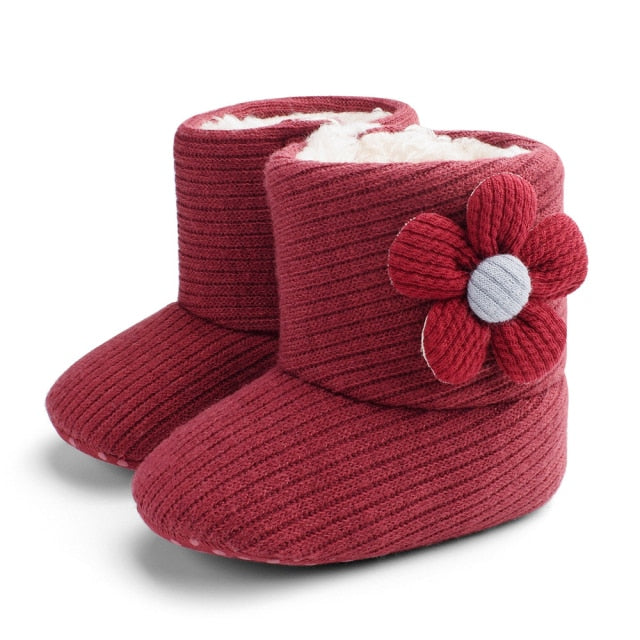 Baby boy winter boots, stylish and warm, with an anti-slip design for secure infant footwear