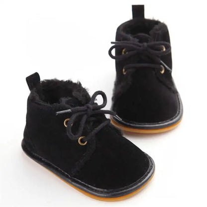 Premium baby winter boots, soft and warm, designed as crib shoes for infants.
