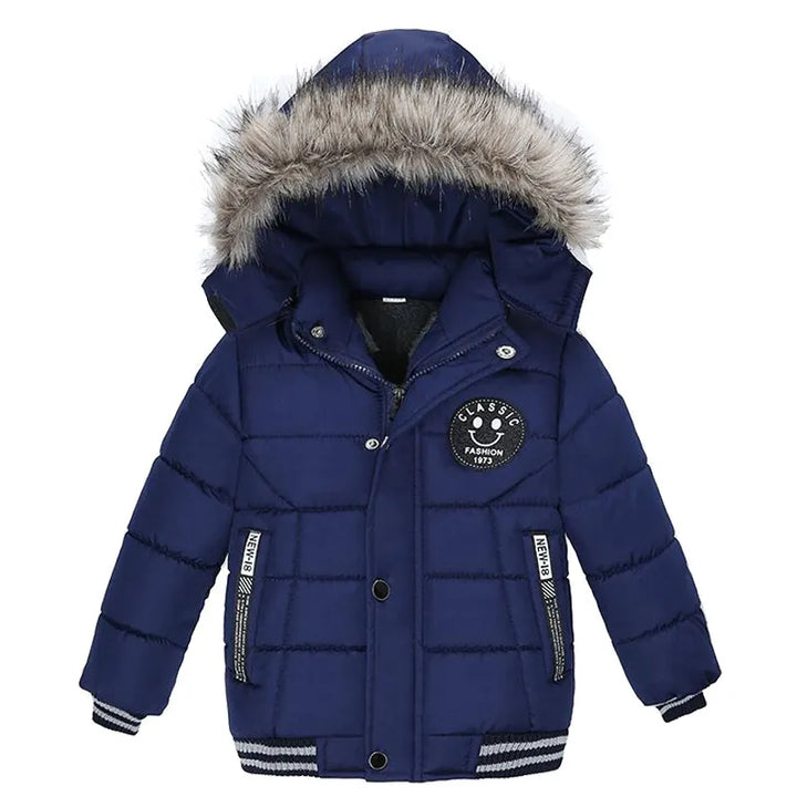 Green hooded puffer jacket for children, warm winter outerwear for boys and girls, with a durable zipper.