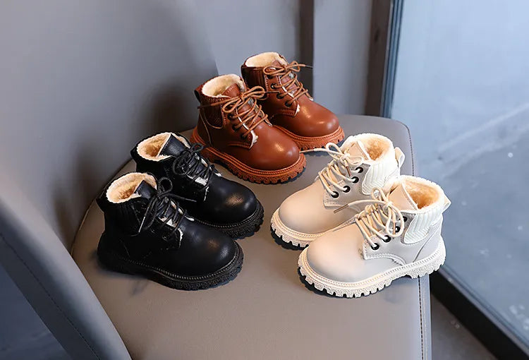 Autumn footwear: warm cotton boots for kids, unisex, featuring a practical zipper closure.