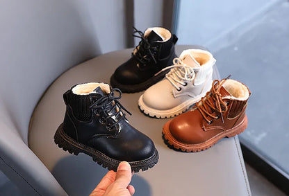 Children's cold weather shoes, unisex cotton boots, built for winter warmth and durability.