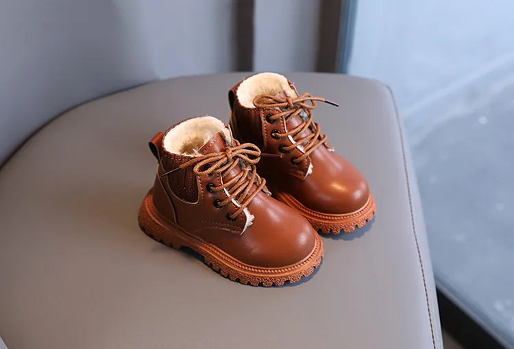 Kids cotton zipper boots, unisex, offering cozy warmth and protection in cold winter.