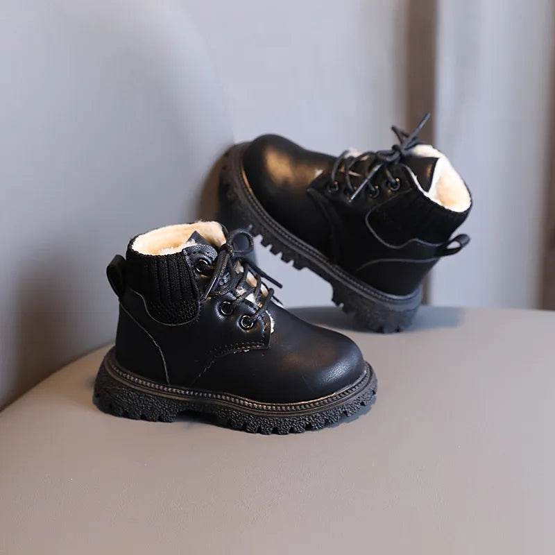 Unisex children's cotton snow boots with zipper closure, perfect for autumn and winter warmth.