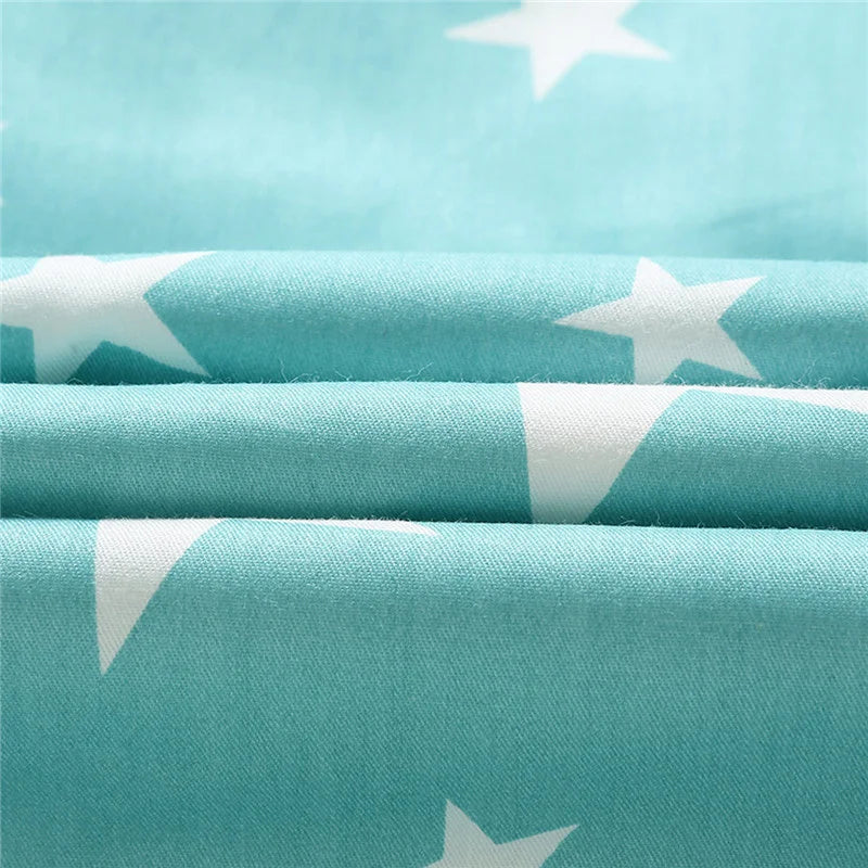 Nursery changing mat: waterproof, reusable cotton pad for comfortable baby diapering