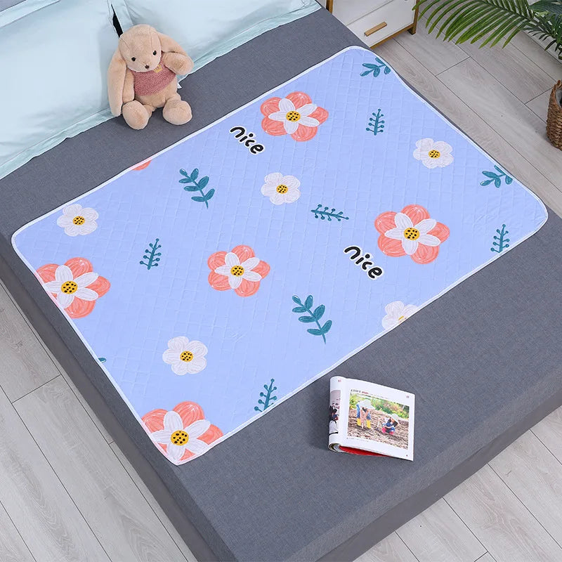 Washable and reusable mattress protector for toddlers, super absorbent.