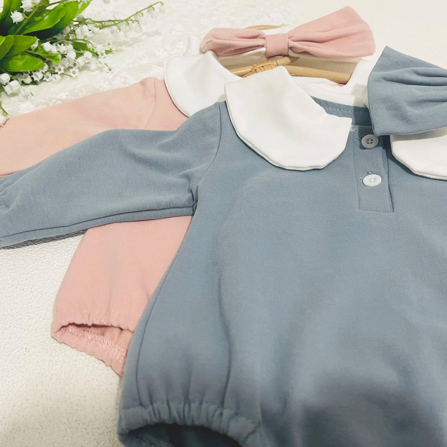 Cotton long sleeve baby bodysuit, elegant gray with a crisp white Peter Pan collar