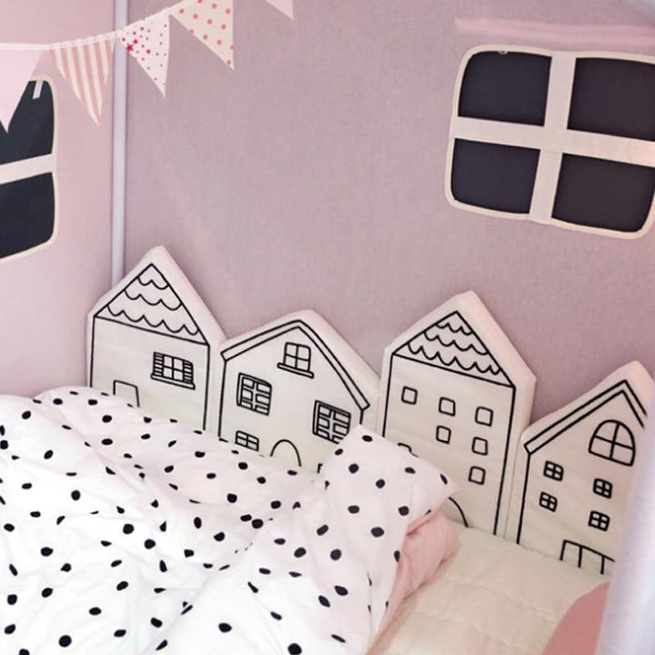 Child protection bed rail fence, house-shaped, for baby and toddler beds, safe sleeping