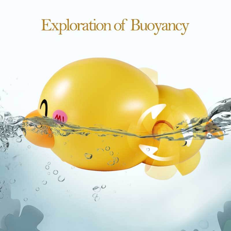 Set of wind-up swimming duck bath toys, ideal baby gift for water play