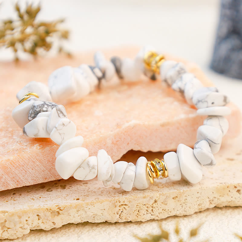 Women's adjustable natural stone crystal bead bracelet, elegant fashion accessory.