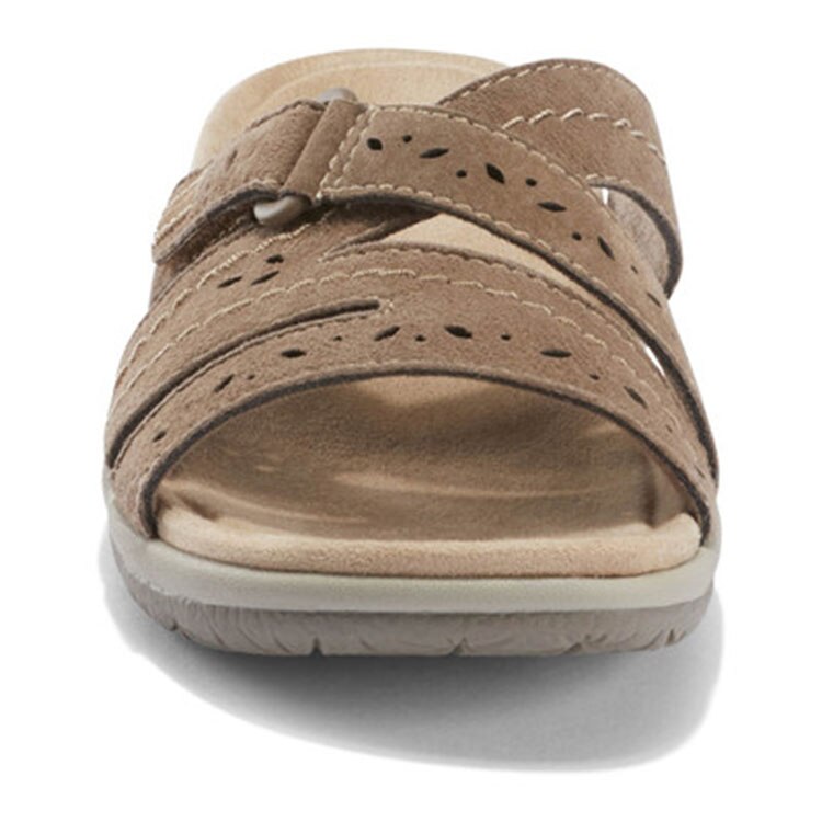 Comfortable women's orthopedic walking sandals with arch support, ideal for summer activities.