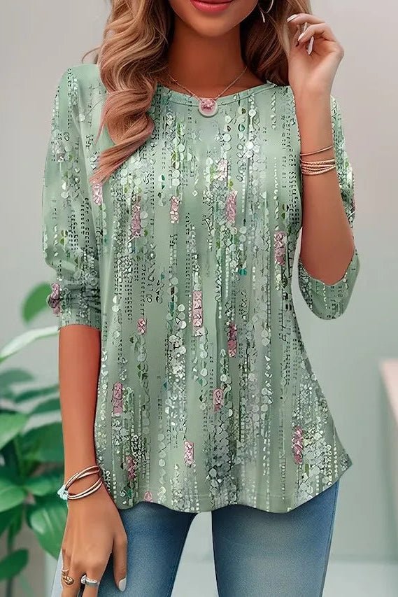 Women's sparkling Amelia top, loose fit, three-quarter sleeve, glamorous and comfortable evening wear.