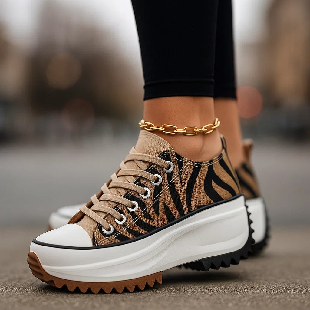 Women's Arlina Rise comfort platform sneakers, ideal for daily wear. Lace-up, shock-absorbing, and versatile.