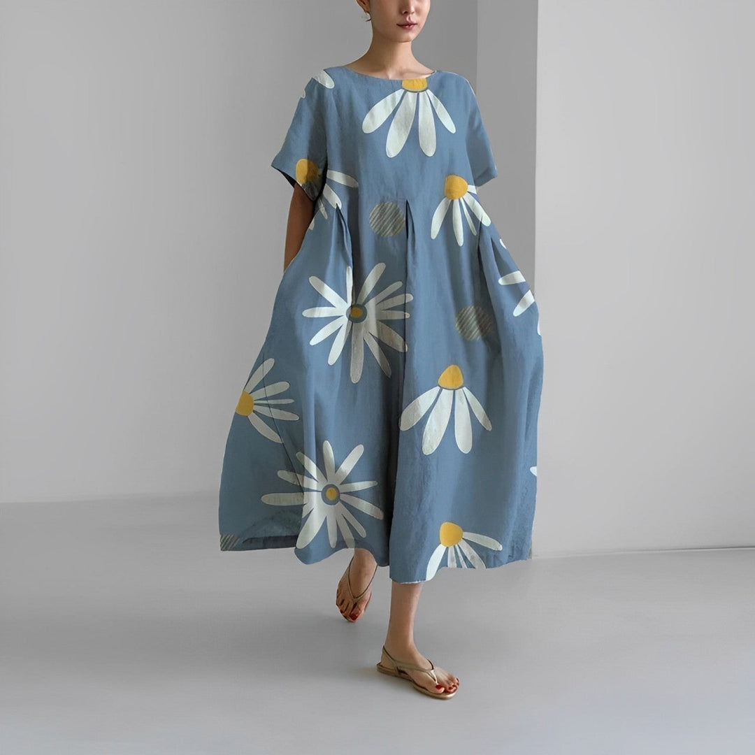 Versatile women's artistic print midi dress, relaxed fit, ideal for beach, vacation, or casual outing.