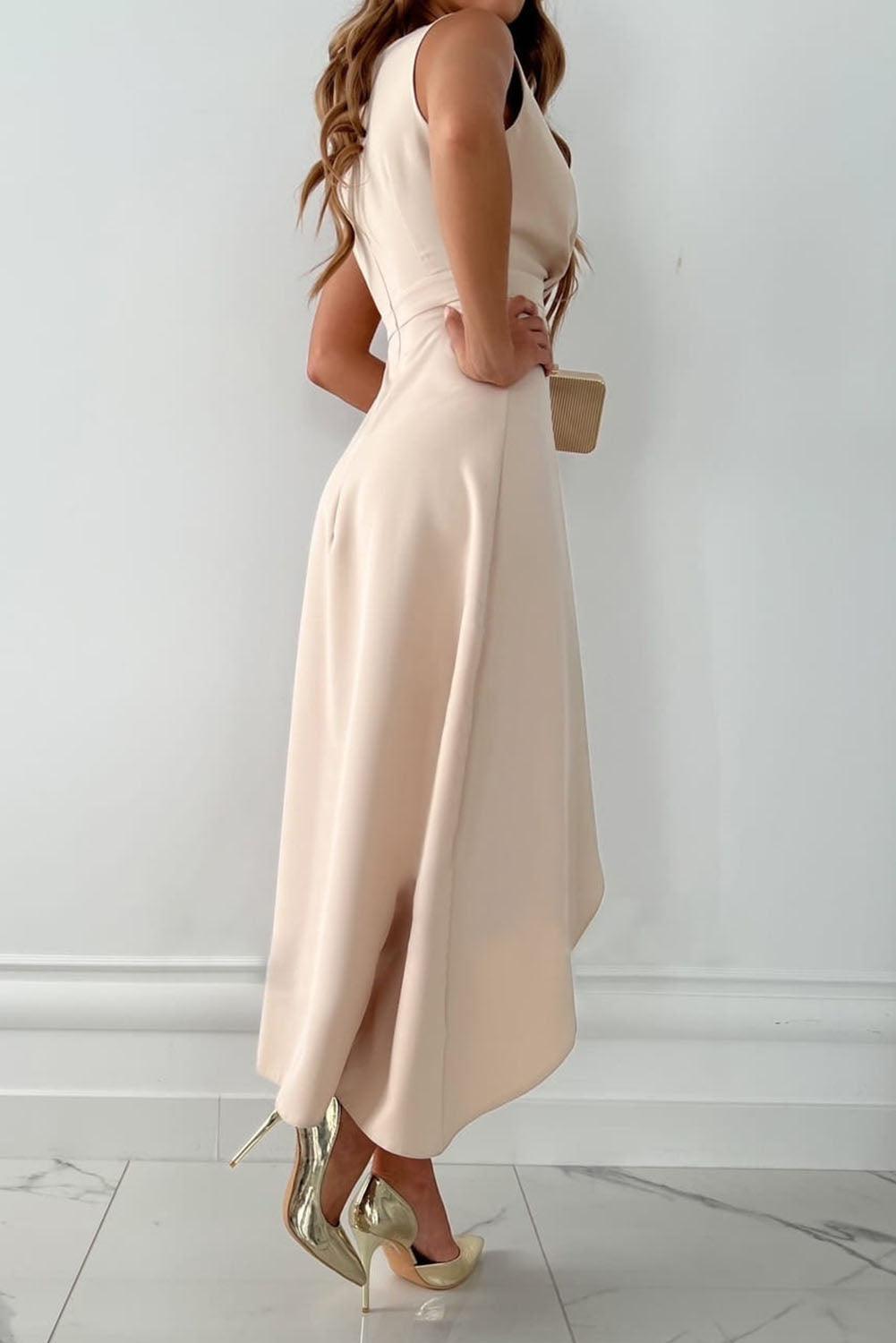 Elegant women's V-neck midi wrap dress with adjustable tie, ideal for versatile spring & summer fashion.