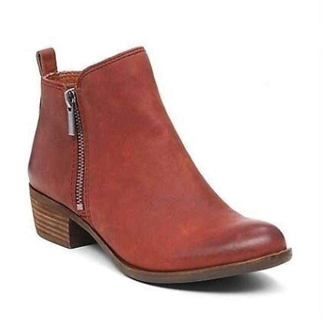 Durable women's workwear ankle boots with a comfortable block heel. Perfect stylish choice for fall and winter.