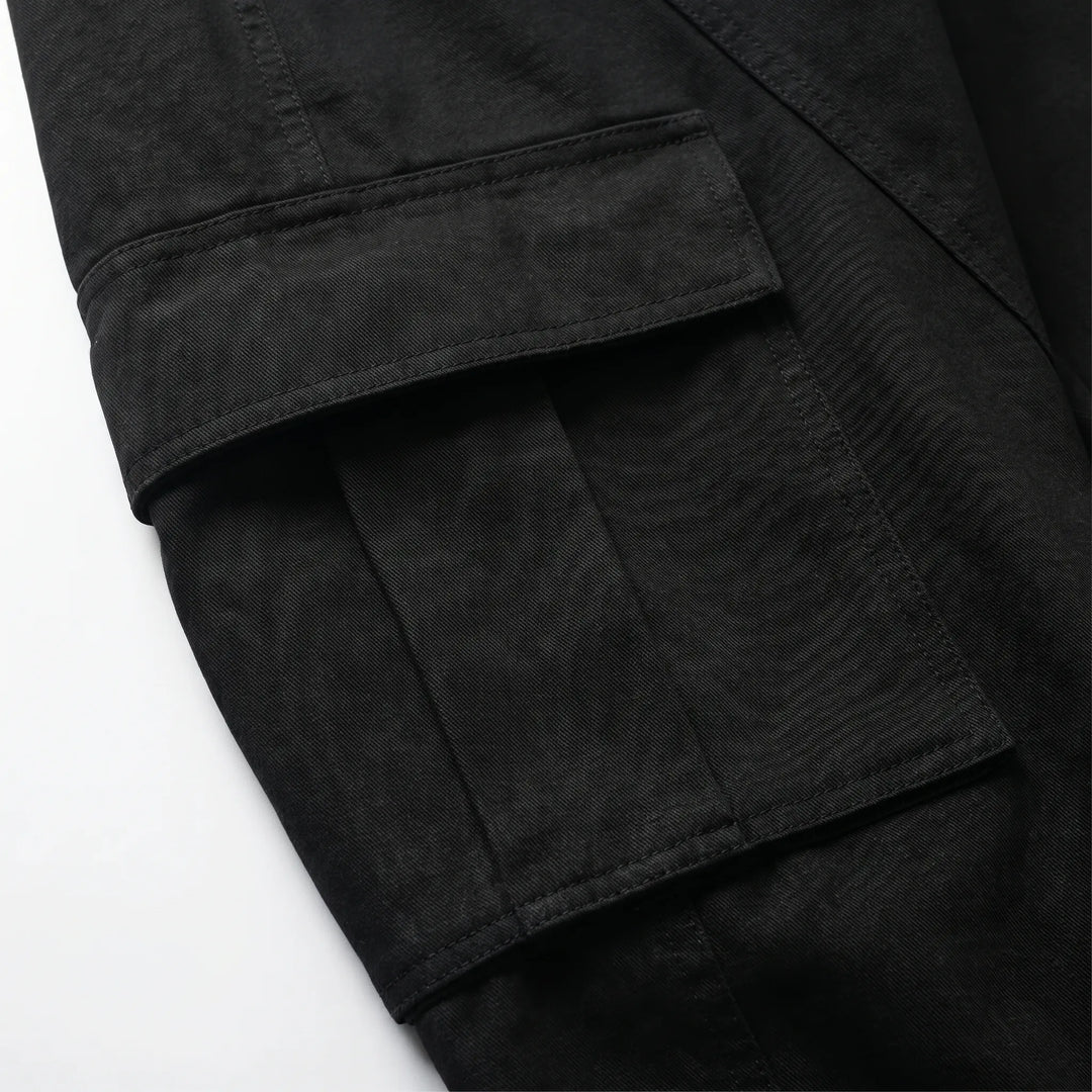 Stylish women's wide-leg baggy pants with a relaxed fit, embodying vintage streetwear fashion.