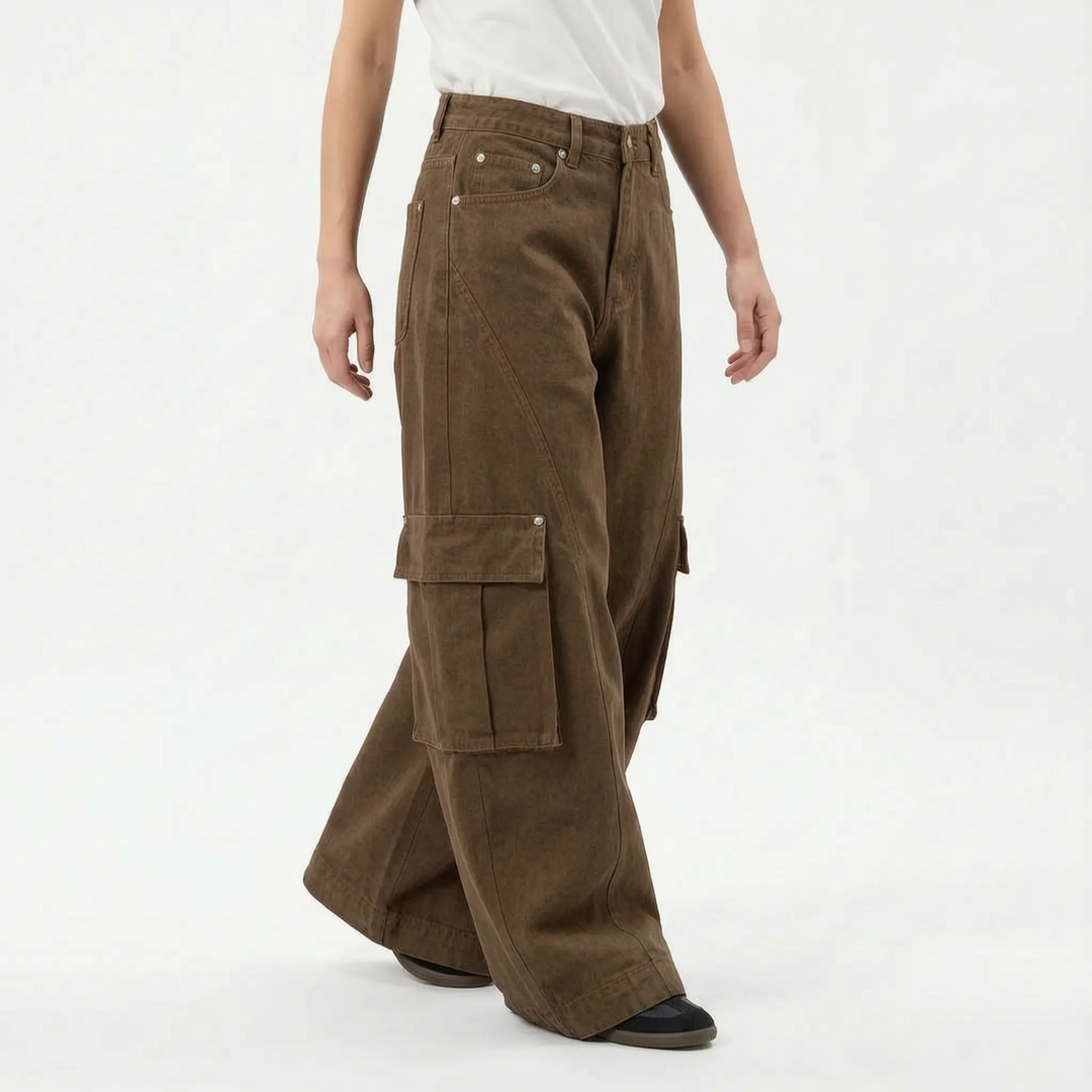 Fashionable women's wide-leg baggy pants, a comfortable high-waist option for casual & vintage streetwear.