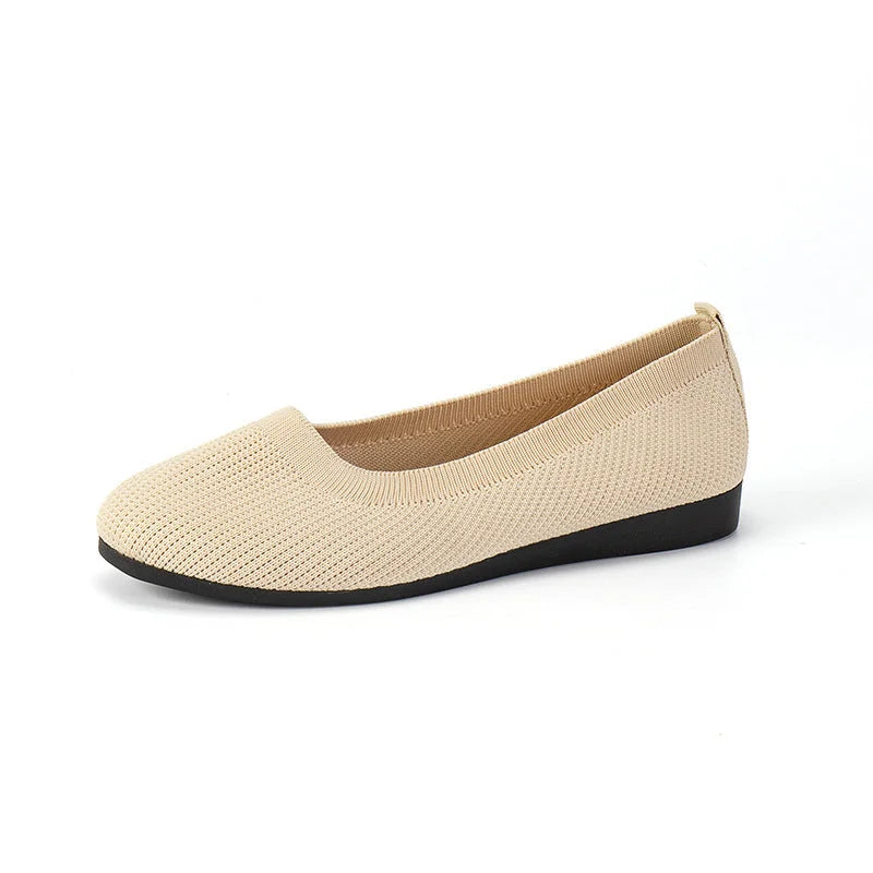 Supportive casual loafers for women, designed for comfort and everyday wear.