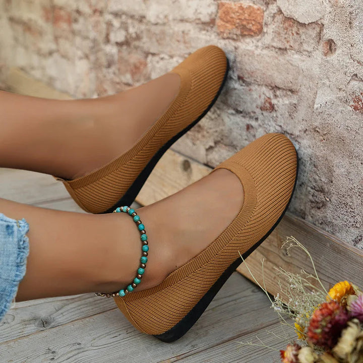 Comfortable women's orthopedic shoes, perfect for daily wear and foot health.