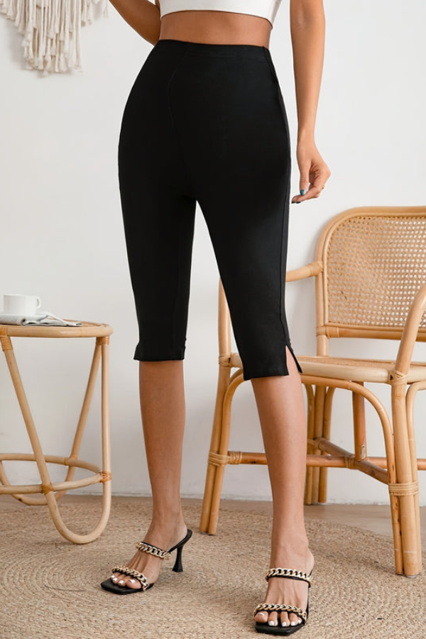 Women's black slim fit stretch cropped pants, perfect for versatile casual or work wear with comfort fit.