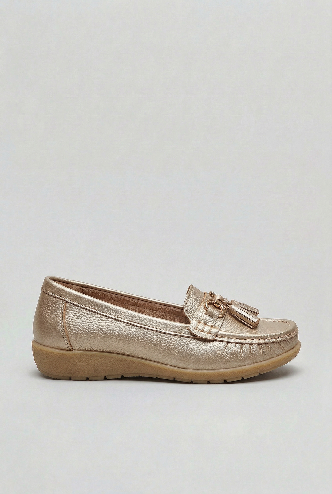 Versatile women's slip-on loafers, cushioned for comfort, ideal casual everyday footwear.