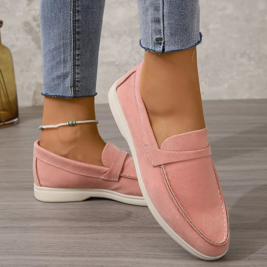 Everyday women's loafers, slip-on design with cushioned insole for superior comfort.