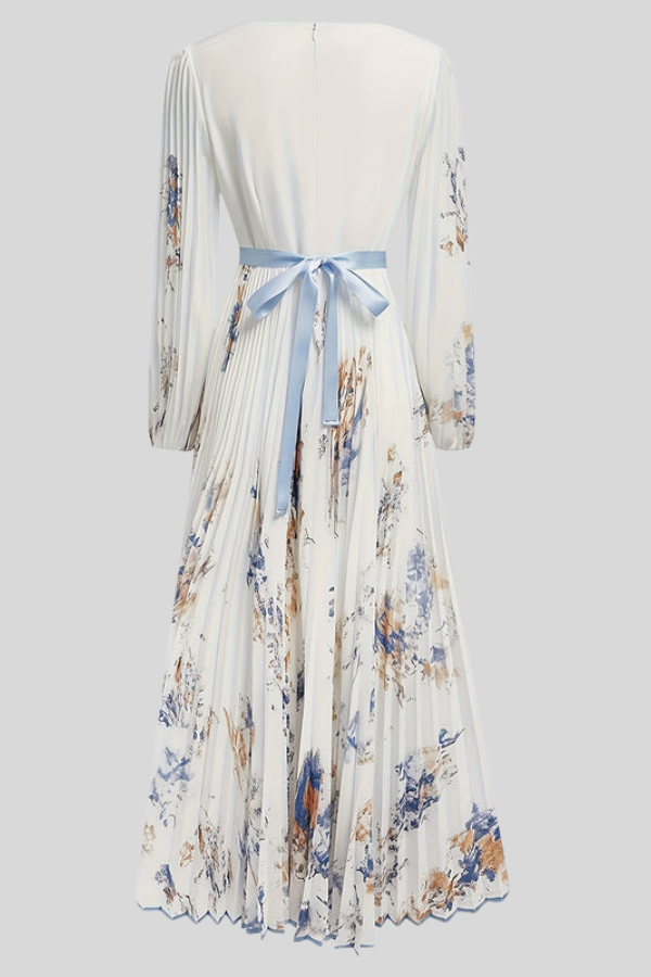 Romantic women's pleated midi dress, perfect for elegant parties, casual summer outings, or a stylish vacation look.