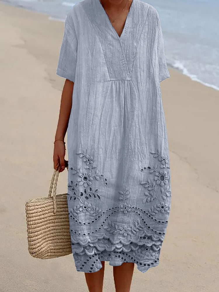 Effortless women's summer midi dress in bohemian style, ideal for vacation wear, offering a comfortable, flowy fit.